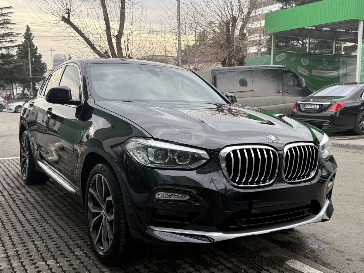 BMW X4 - фото 1
