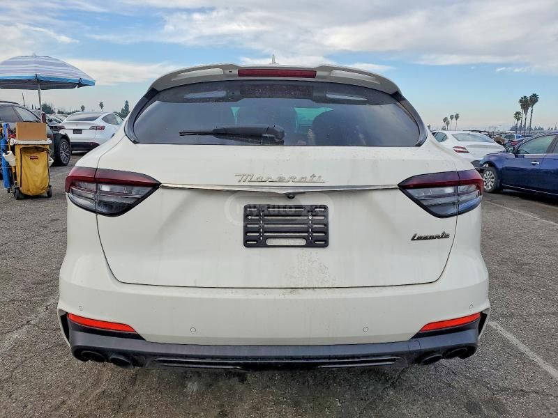 Maserati Levante 2023 — миниатюра 6