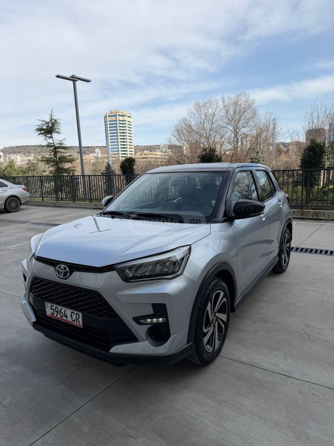 Toyota Raize - фото 1