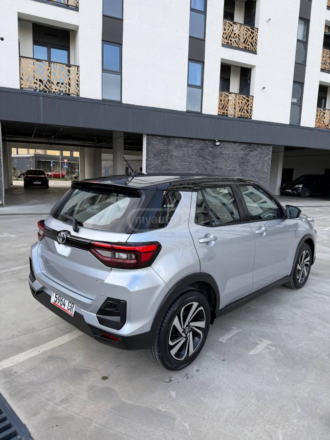 Toyota Raize - фото 4