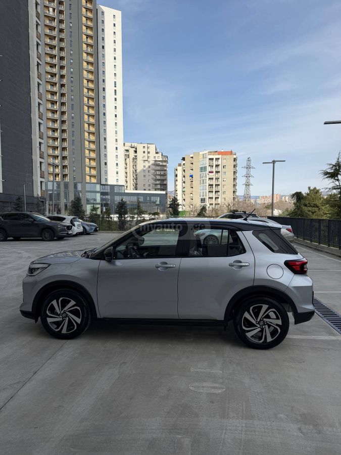 Toyota Raize - фото 7