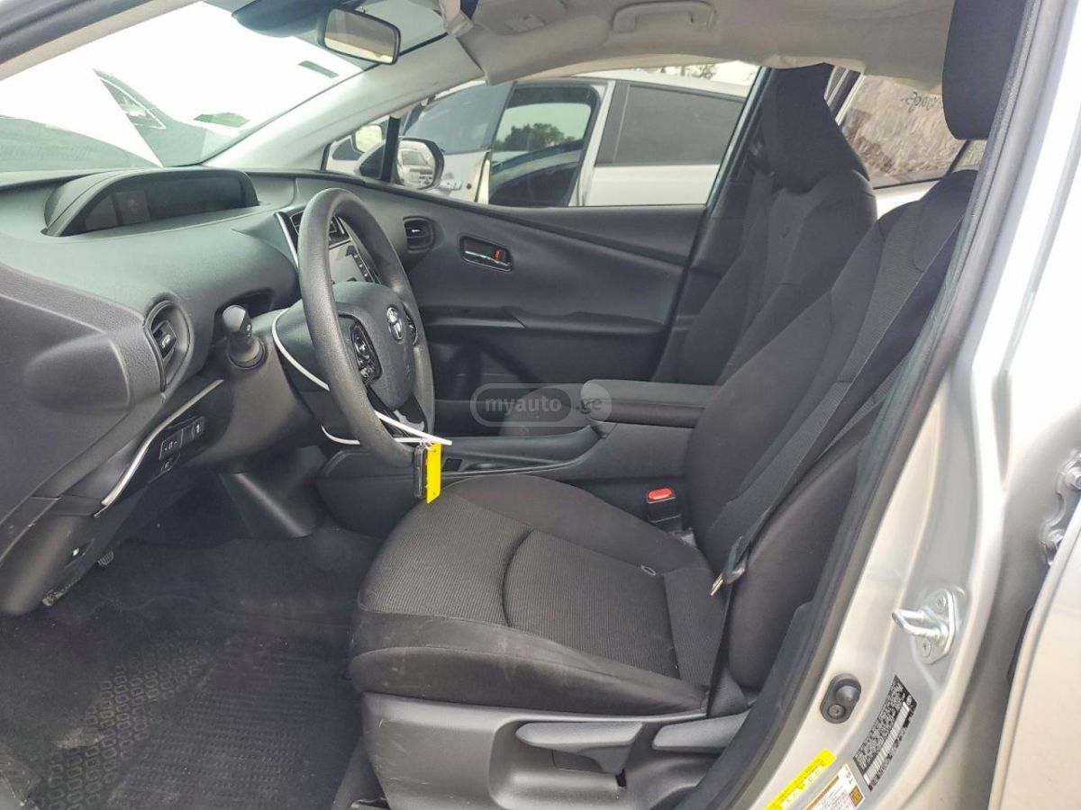 Toyota Prius - фото 7