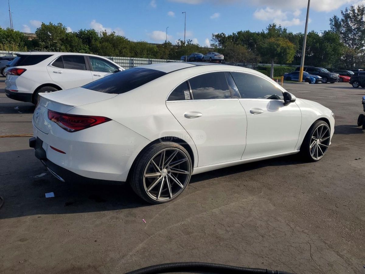 Mercedes-Benz CLA 250 - фото 3