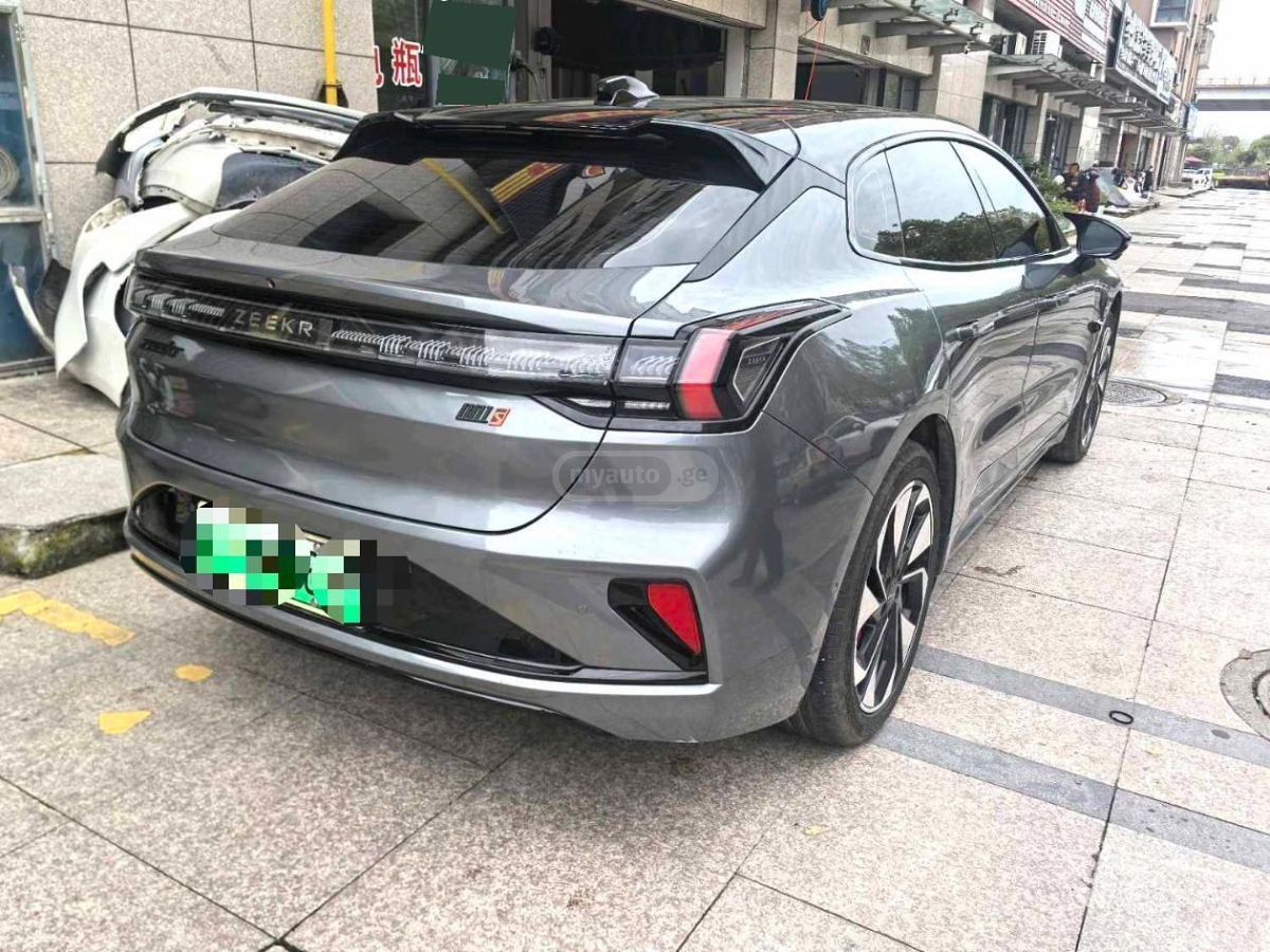 Zeekr 001 - фото 4