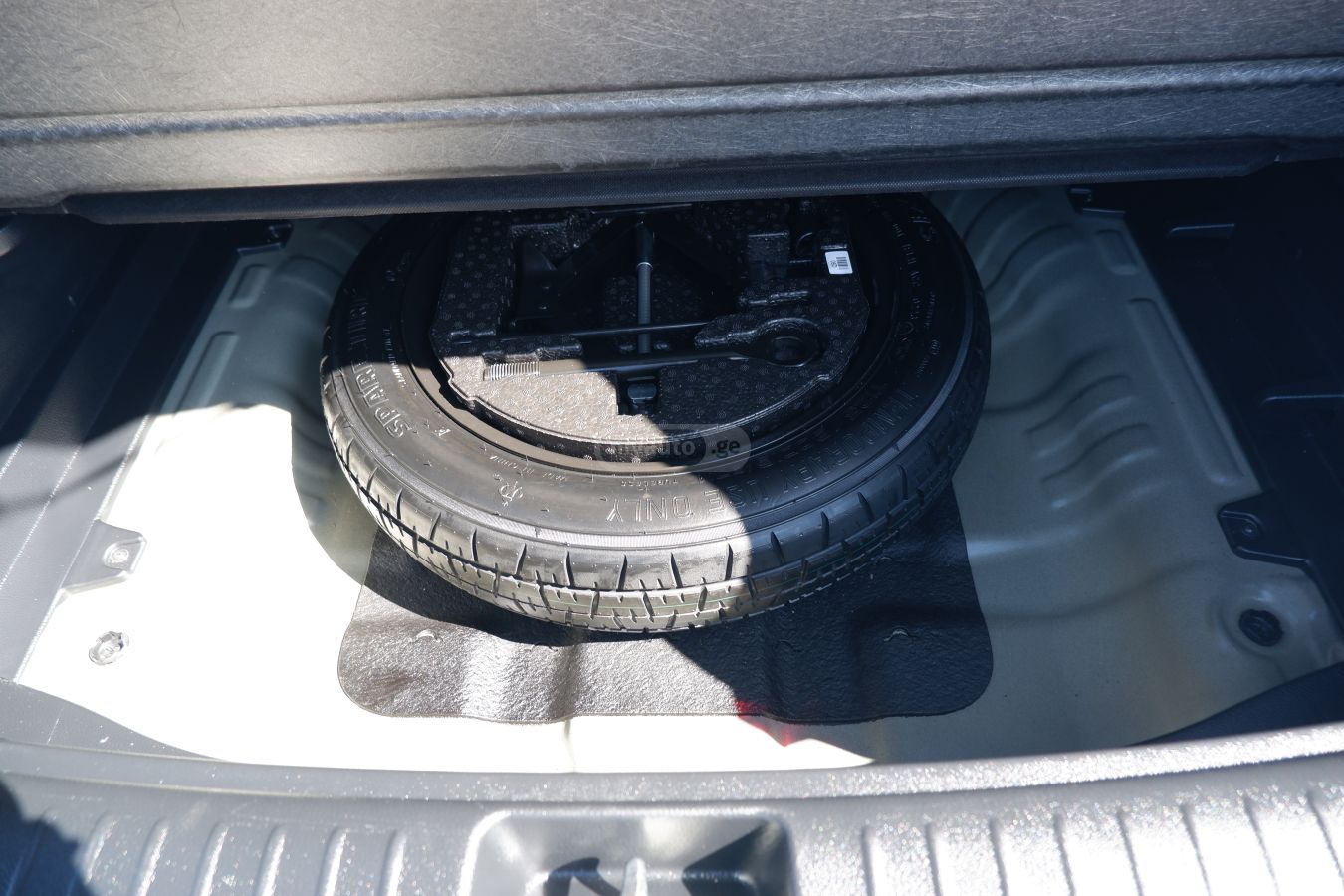 Kia Seltos 2023 — миниатюра 8