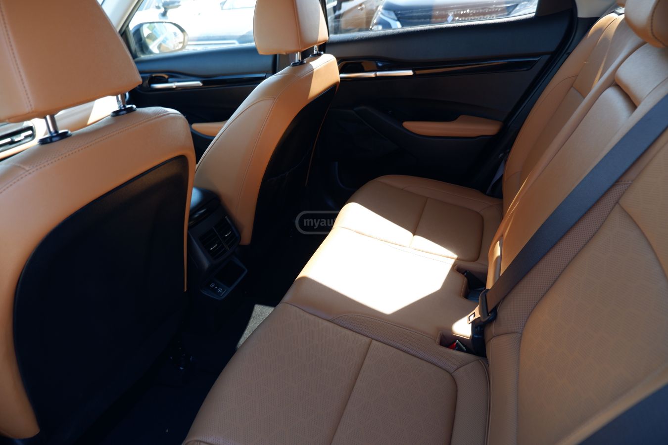 Kia Seltos 2023 — миниатюра 9