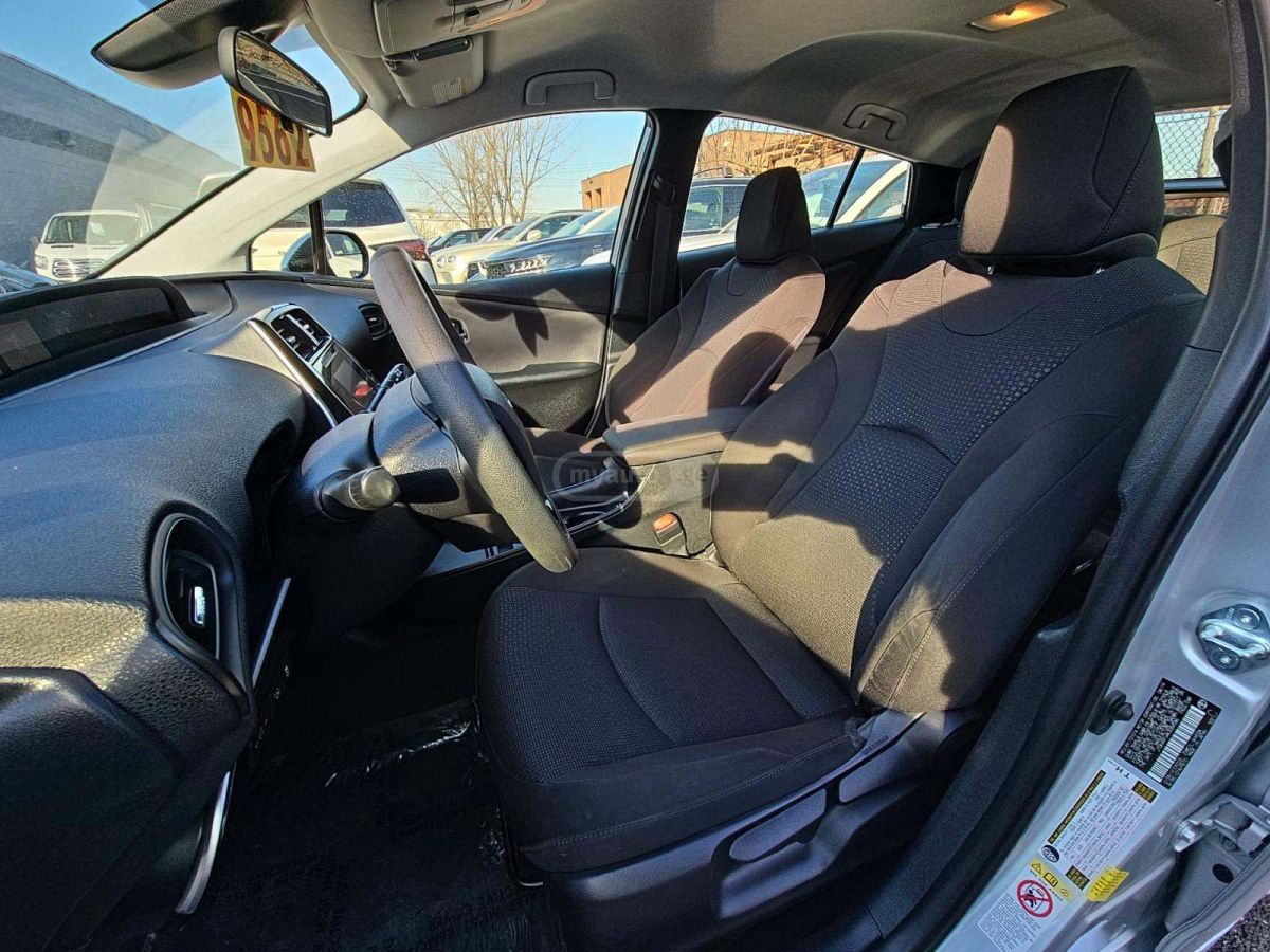 Toyota Prius - фото 5