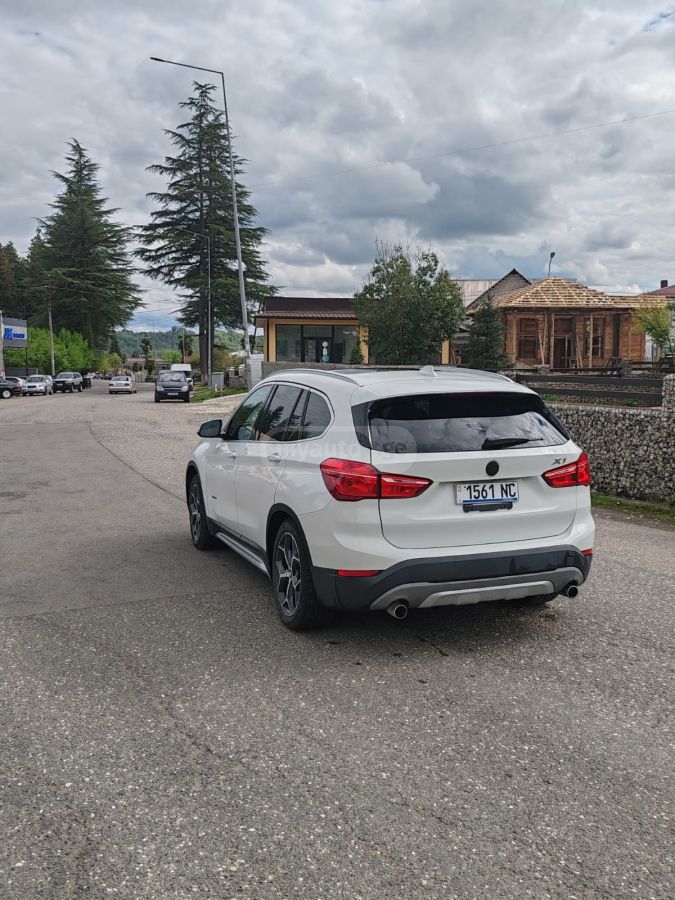 BMW X1 - фото 5