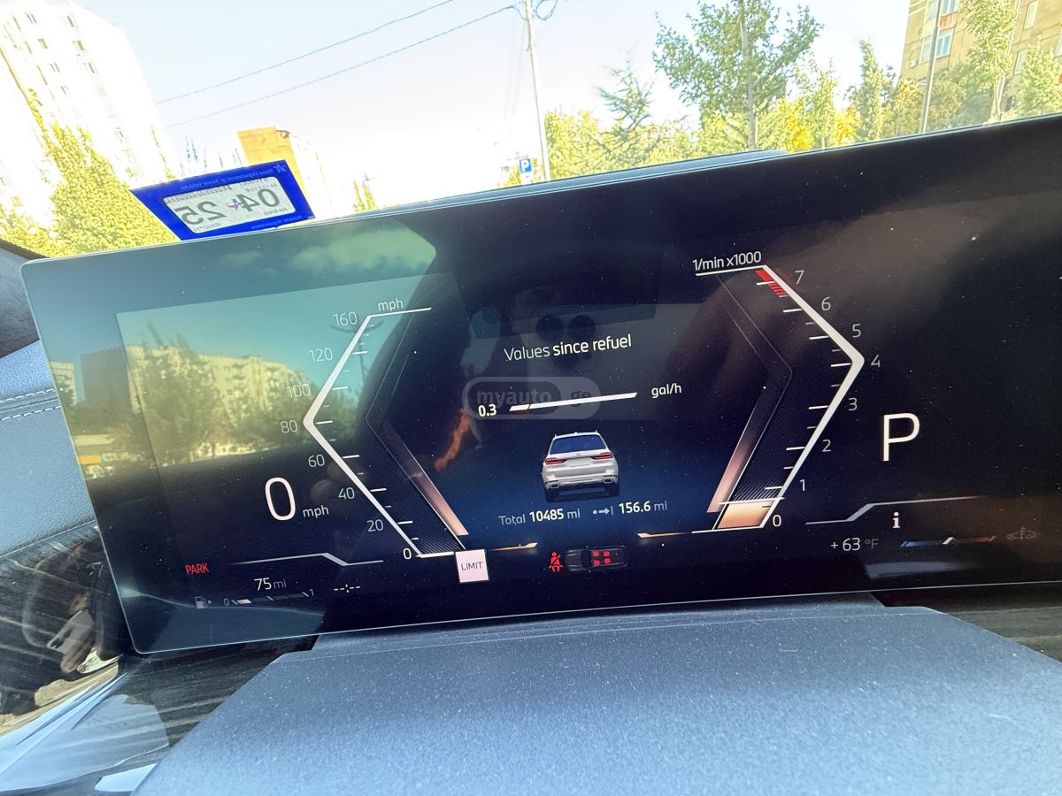 BMW xDrive40i 4dr All-Wheel Drive — миниатюра 11