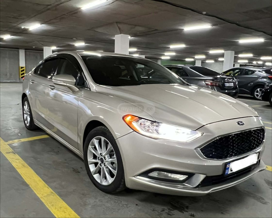 Ford Fusion - фото 4