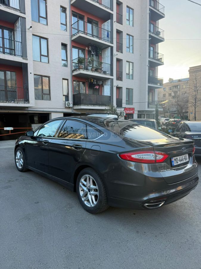 Ford Fusion - фото 2