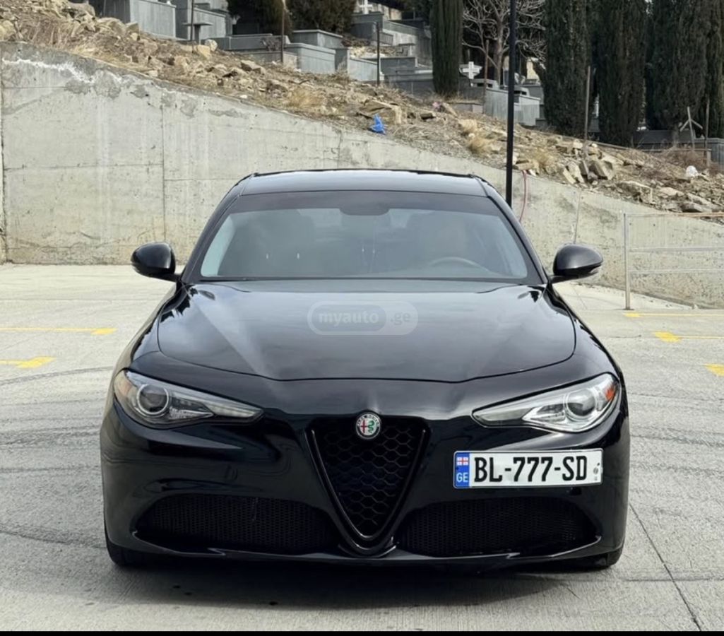 Alfa Romeo Giulia - фото 7