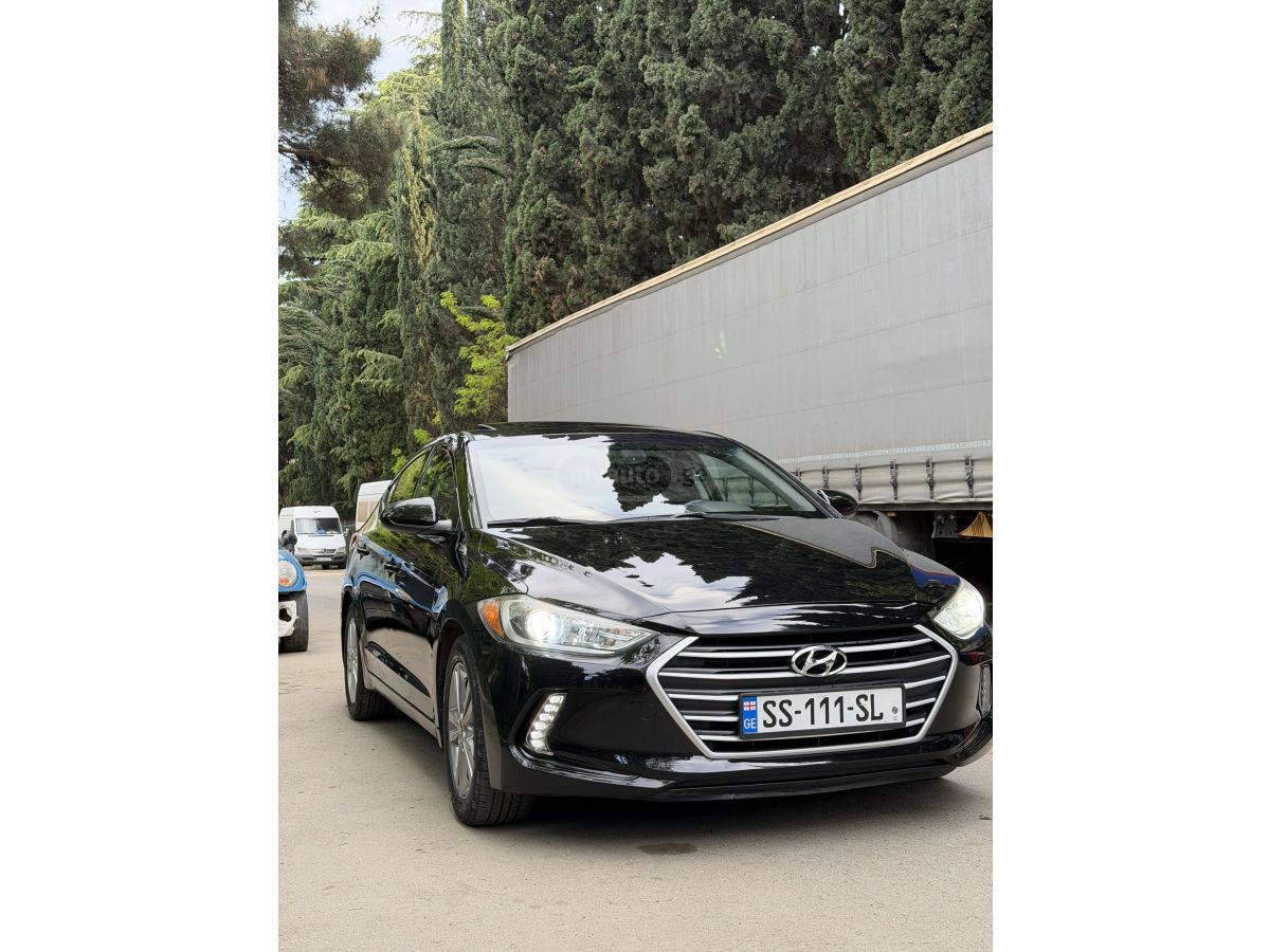 Hyundai Elantra - фото 2