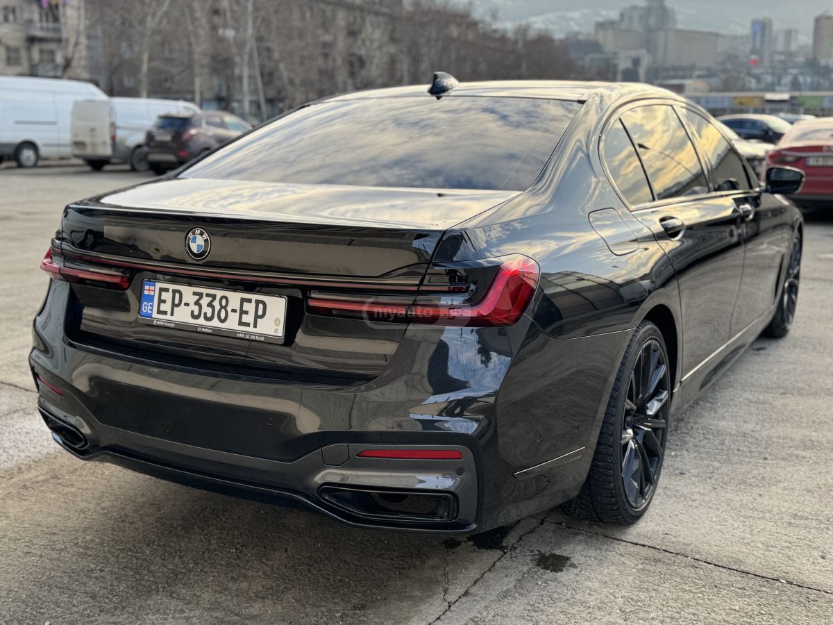 BMW 740 - фото 4