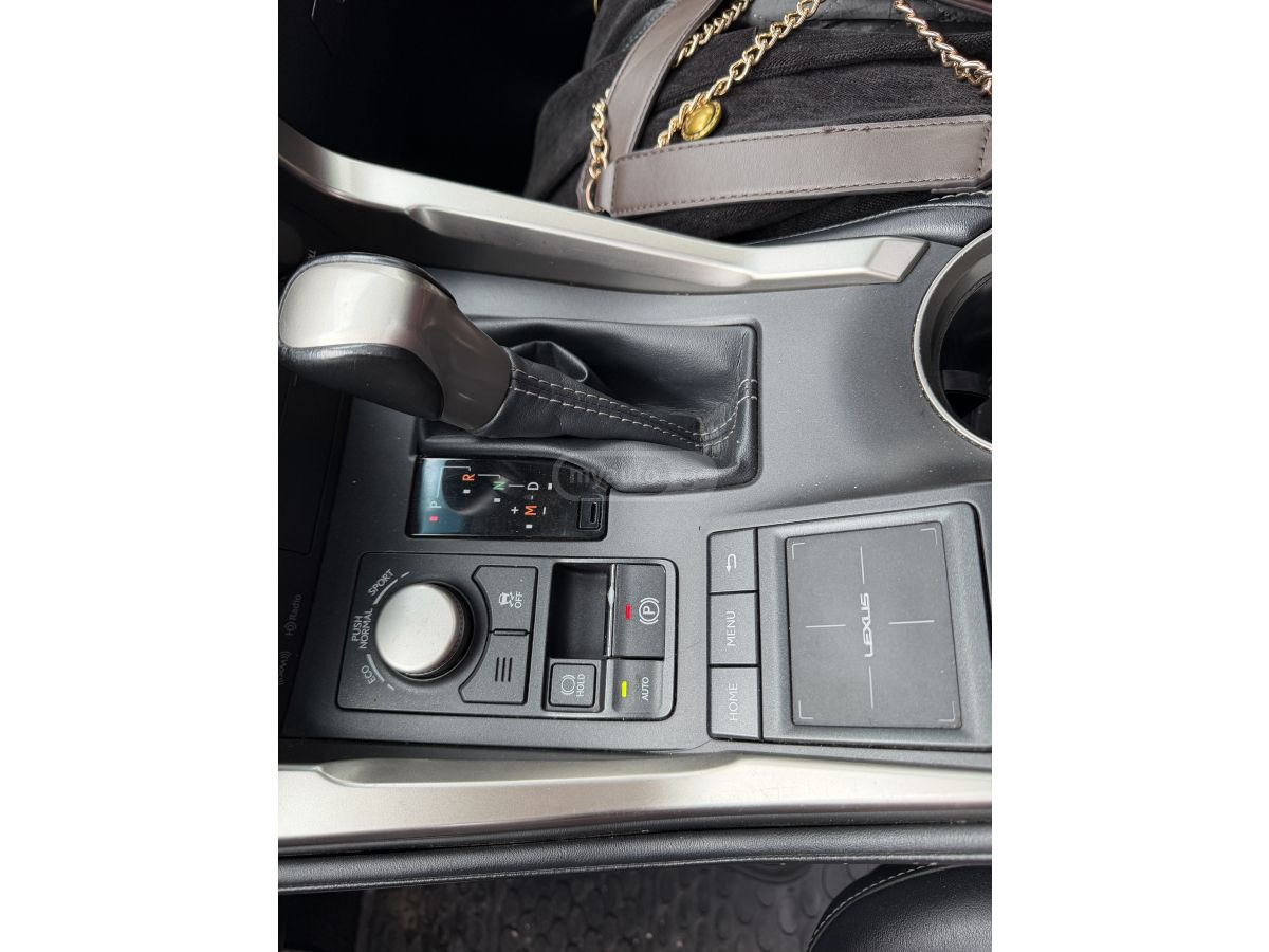 Lexus NX 200 - фото 15