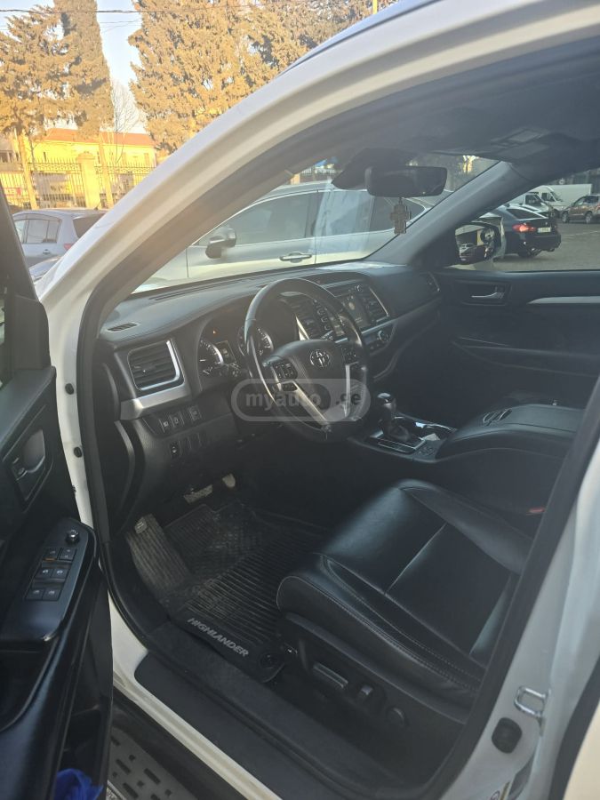Toyota Highlander - фото 5