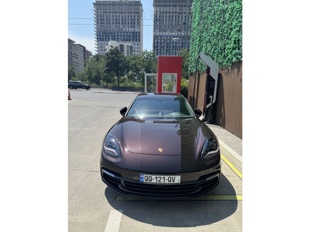 Porsche Panamera - фото 2