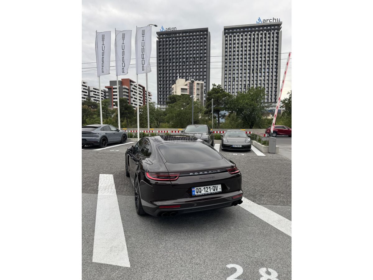 Porsche Panamera - фото 3