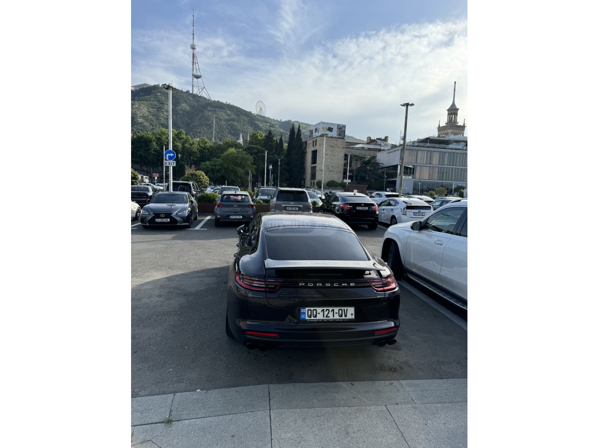 Porsche Panamera - фото 6