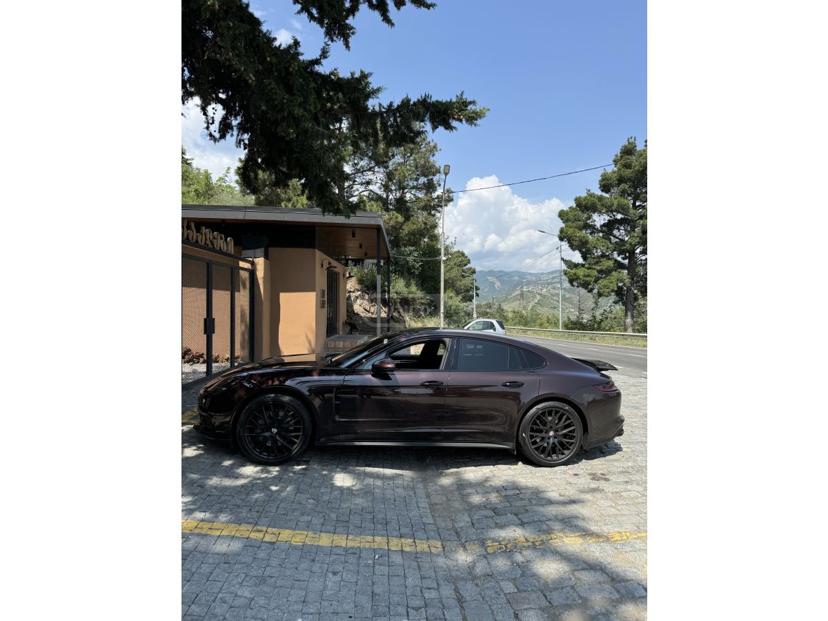 Porsche Panamera - фото 8