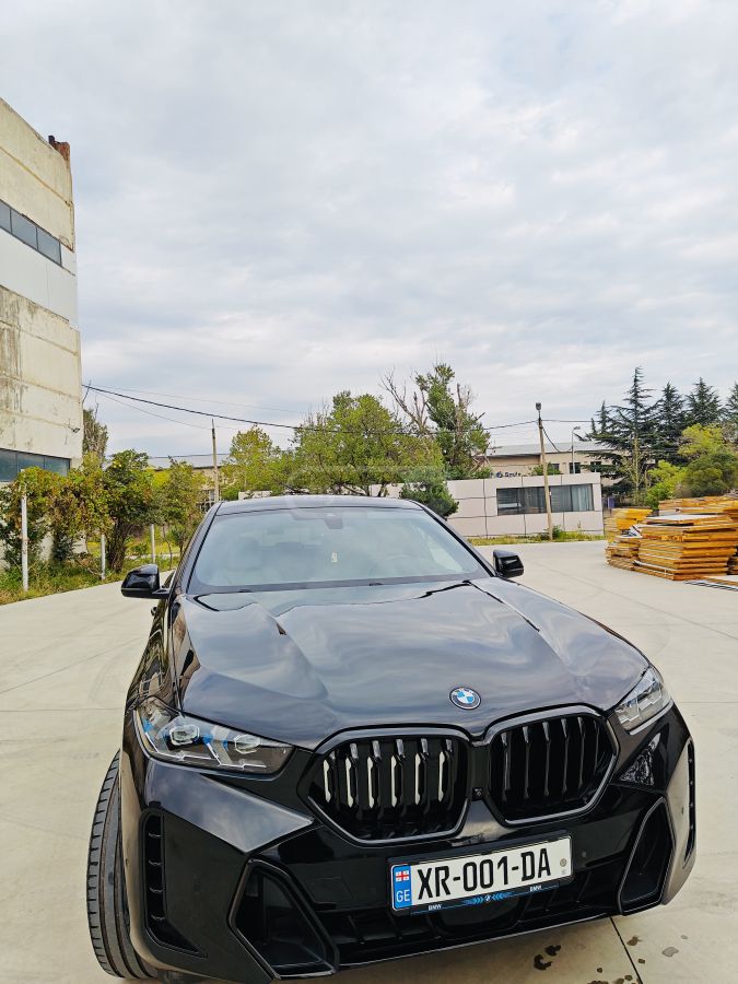 BMW X6 - фото 1
