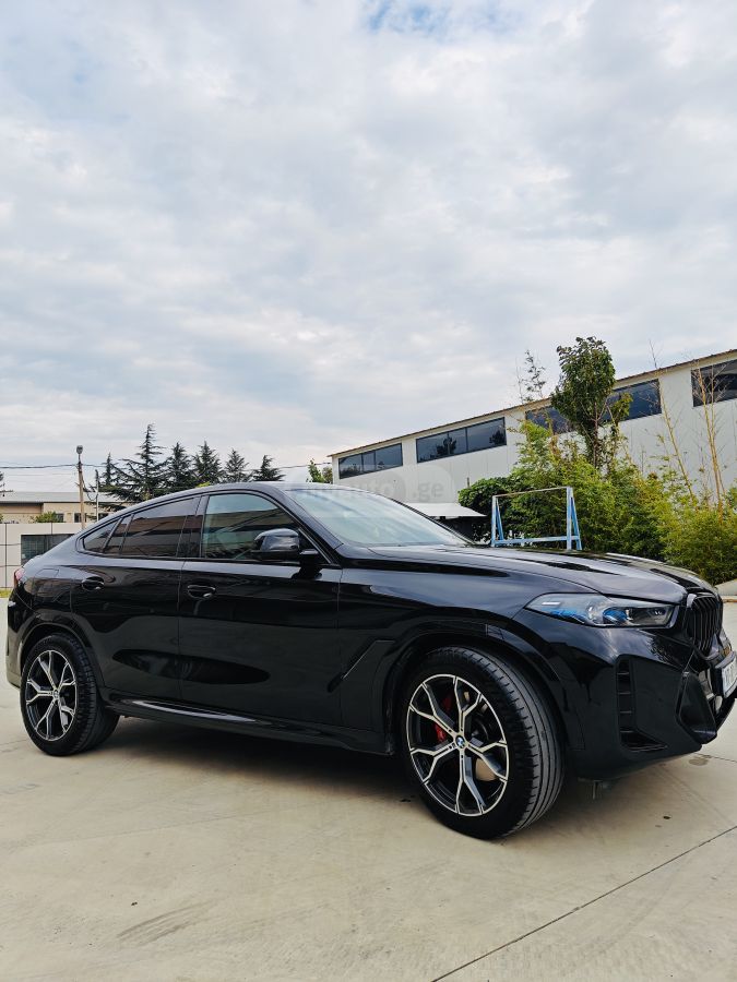 BMW X6 - фото 2