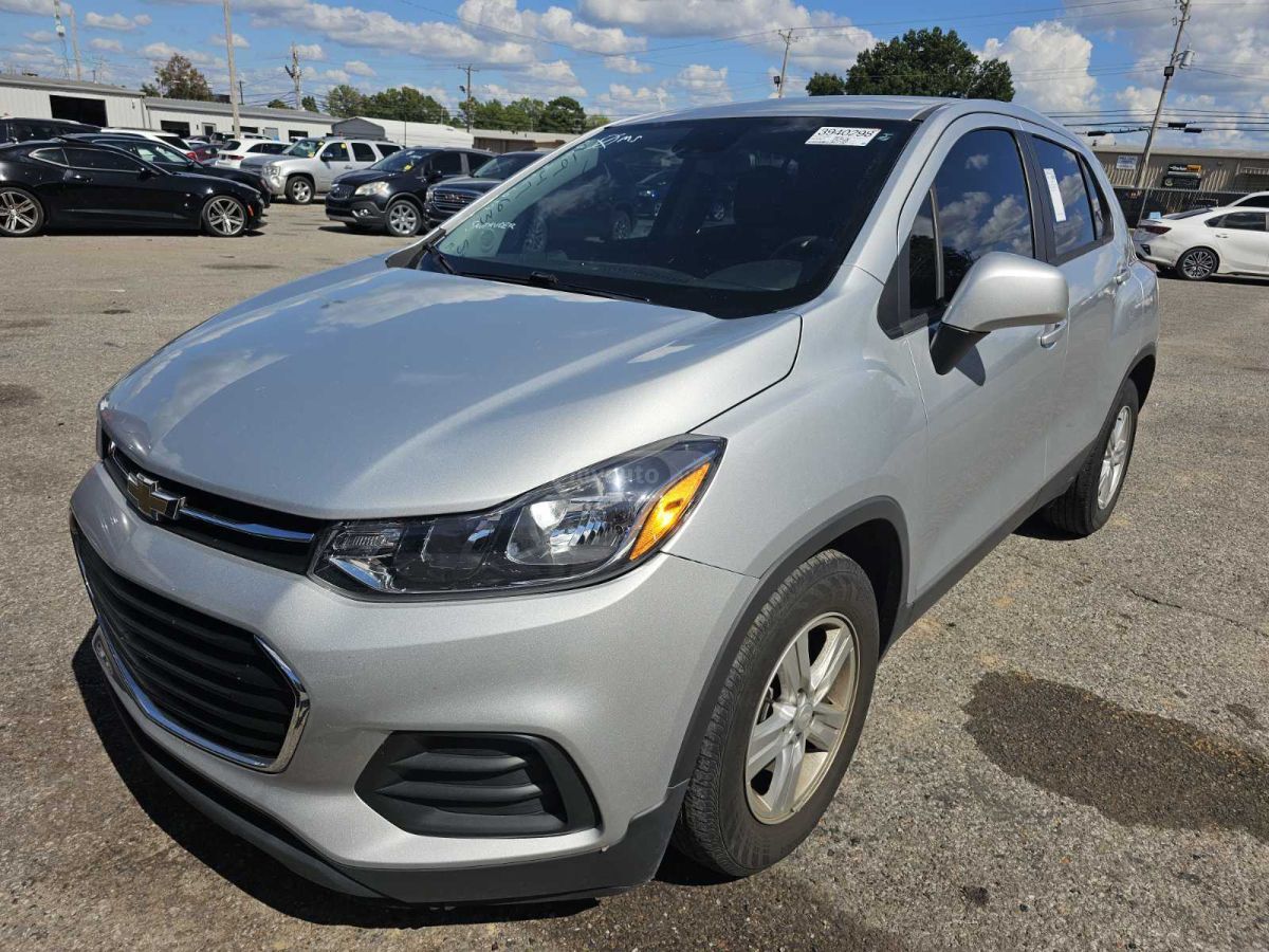 Chevrolet Trax - фото 1