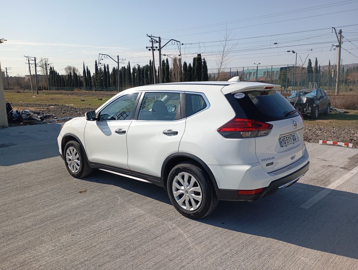 Nissan Rogue - фото 3