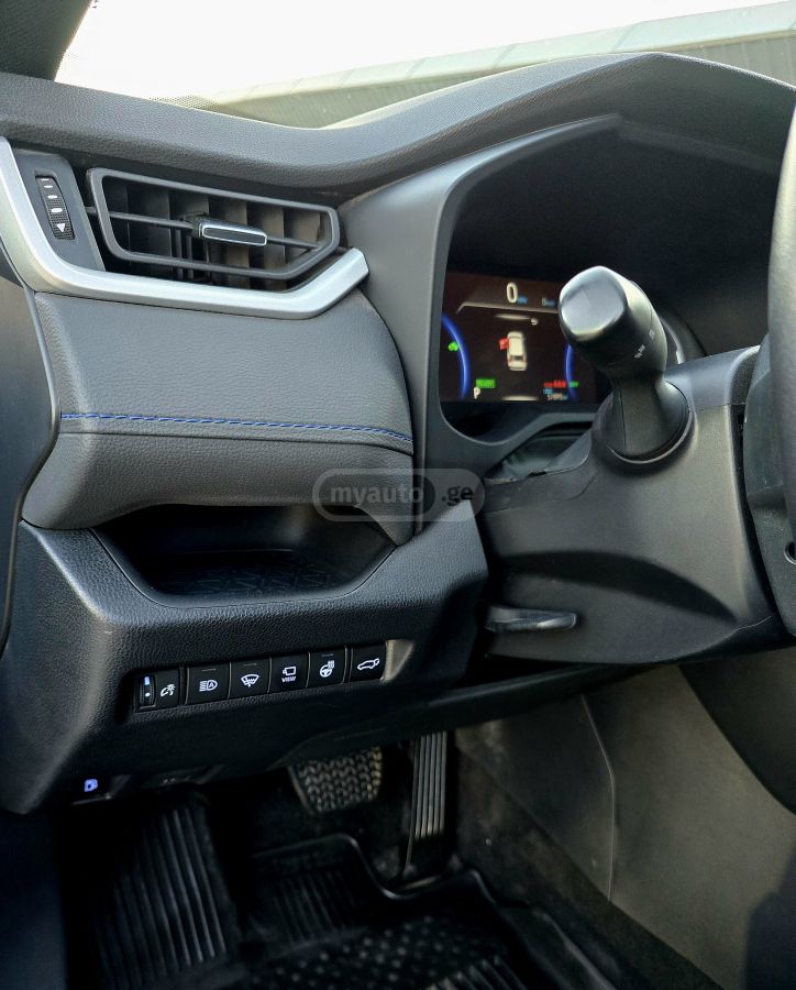 Toyota XSE HYBRID - FULL Options — миниатюра 12