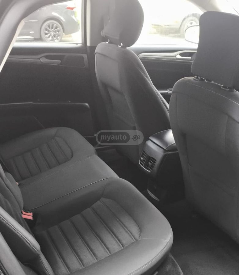 Ford Fusion - фото 12