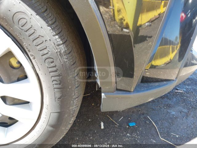 Toyota LE 4dr Front-Wheel Drive Sport — миниатюра 11