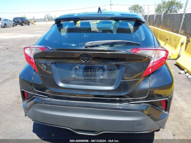 Toyota LE 4dr Front-Wheel Drive Sport — миниатюра 3