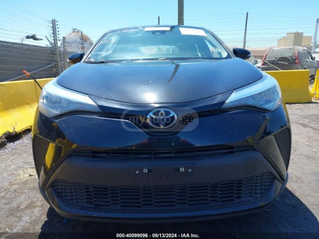 Toyota LE 4dr Front-Wheel Drive Sport — миниатюра 6