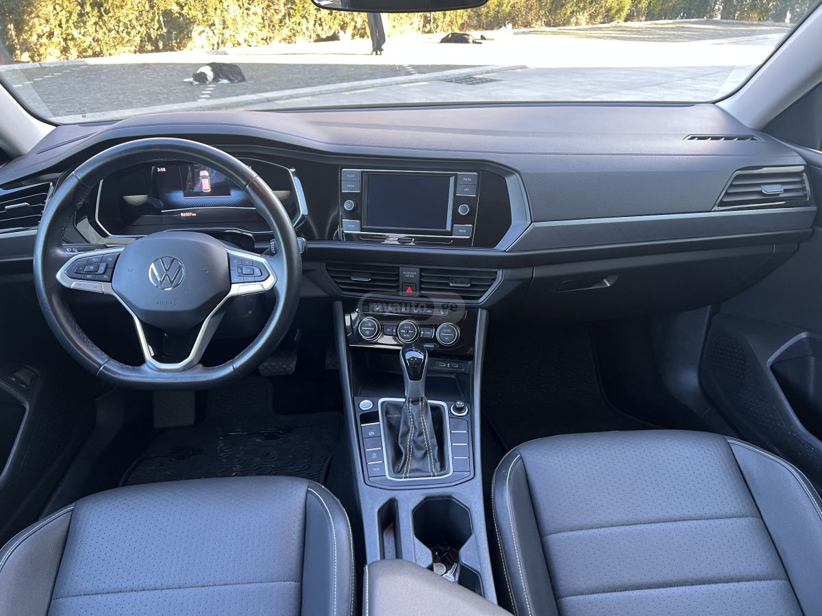 Volkswagen Jetta - фото 10