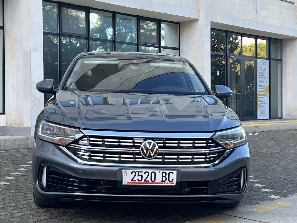 Volkswagen Jetta - фото 2