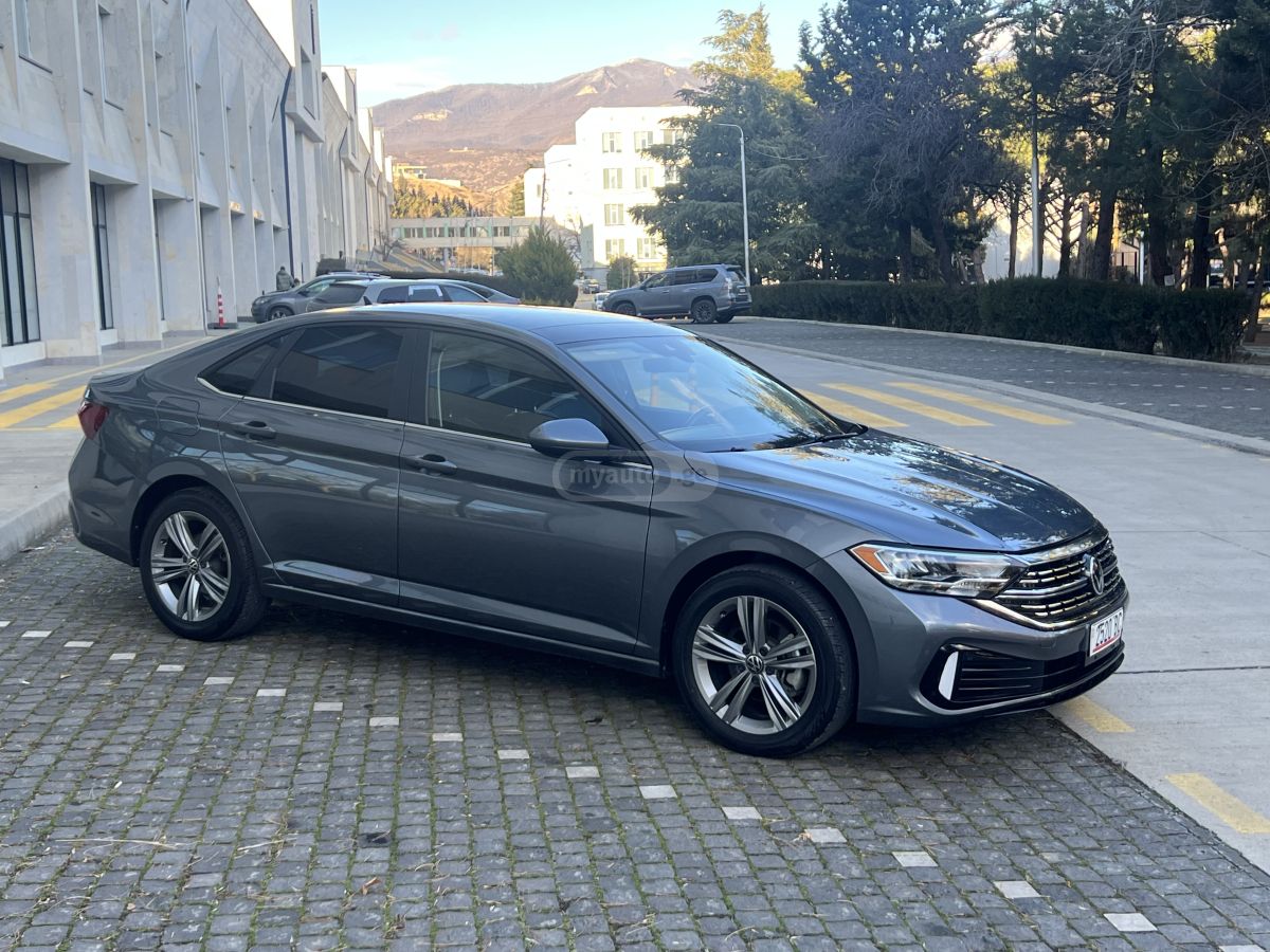 Volkswagen Jetta - фото 3