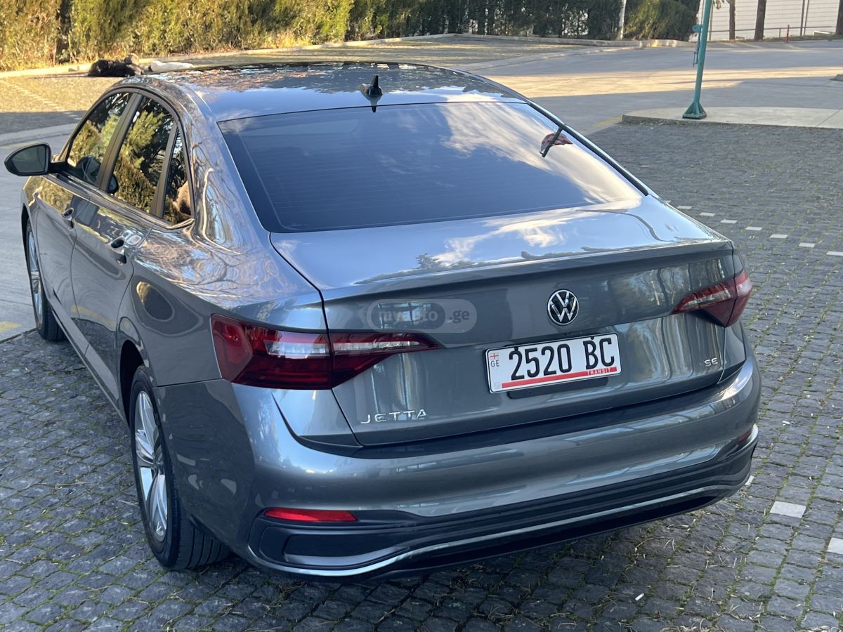 Volkswagen Jetta - фото 6