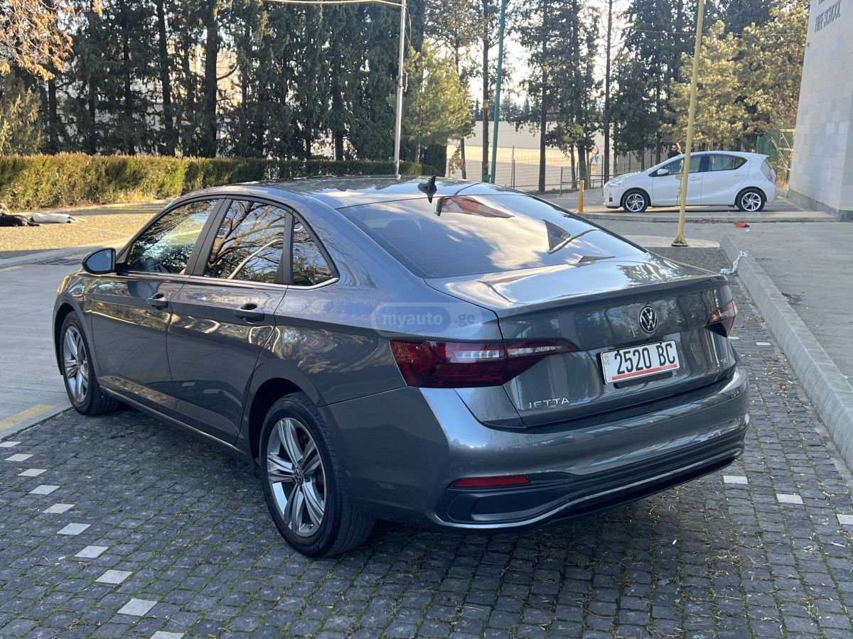Volkswagen Jetta - фото 7