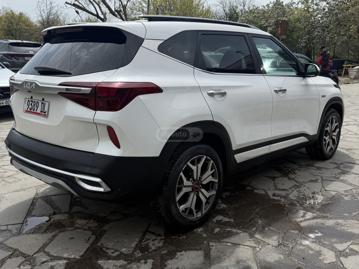 Kia Seltos - фото 6