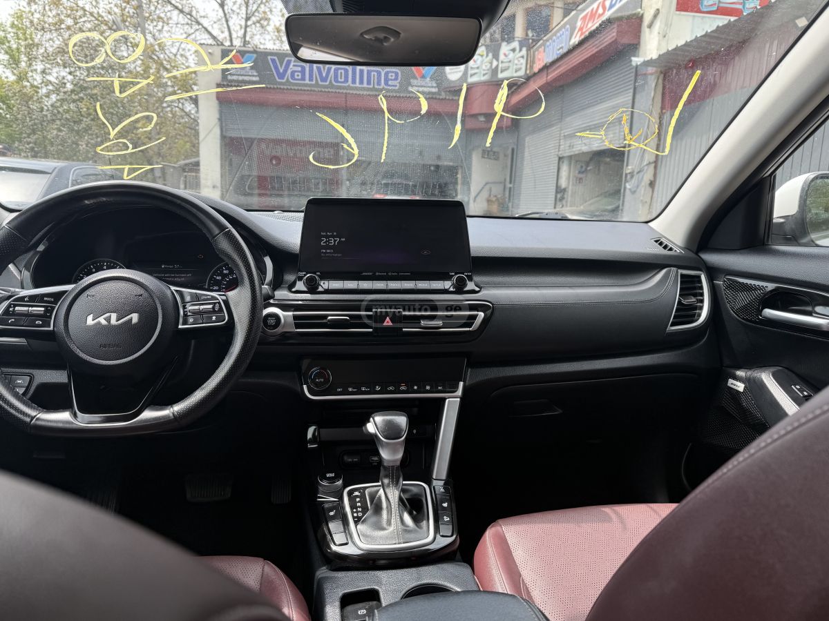 Kia Seltos - фото 8