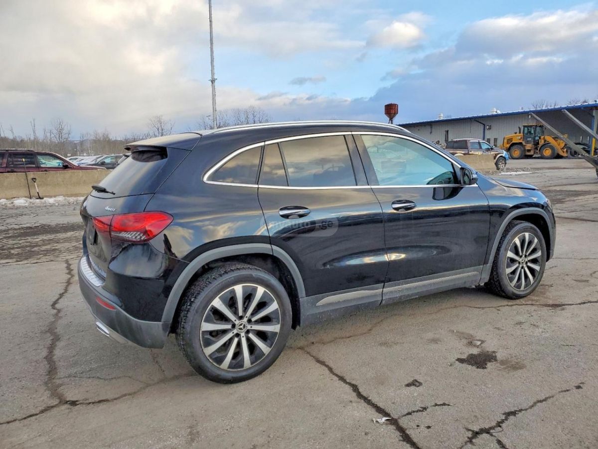 Mercedes-Benz Base GLA 250 4dr All-Wheel Dri — миниатюра 5