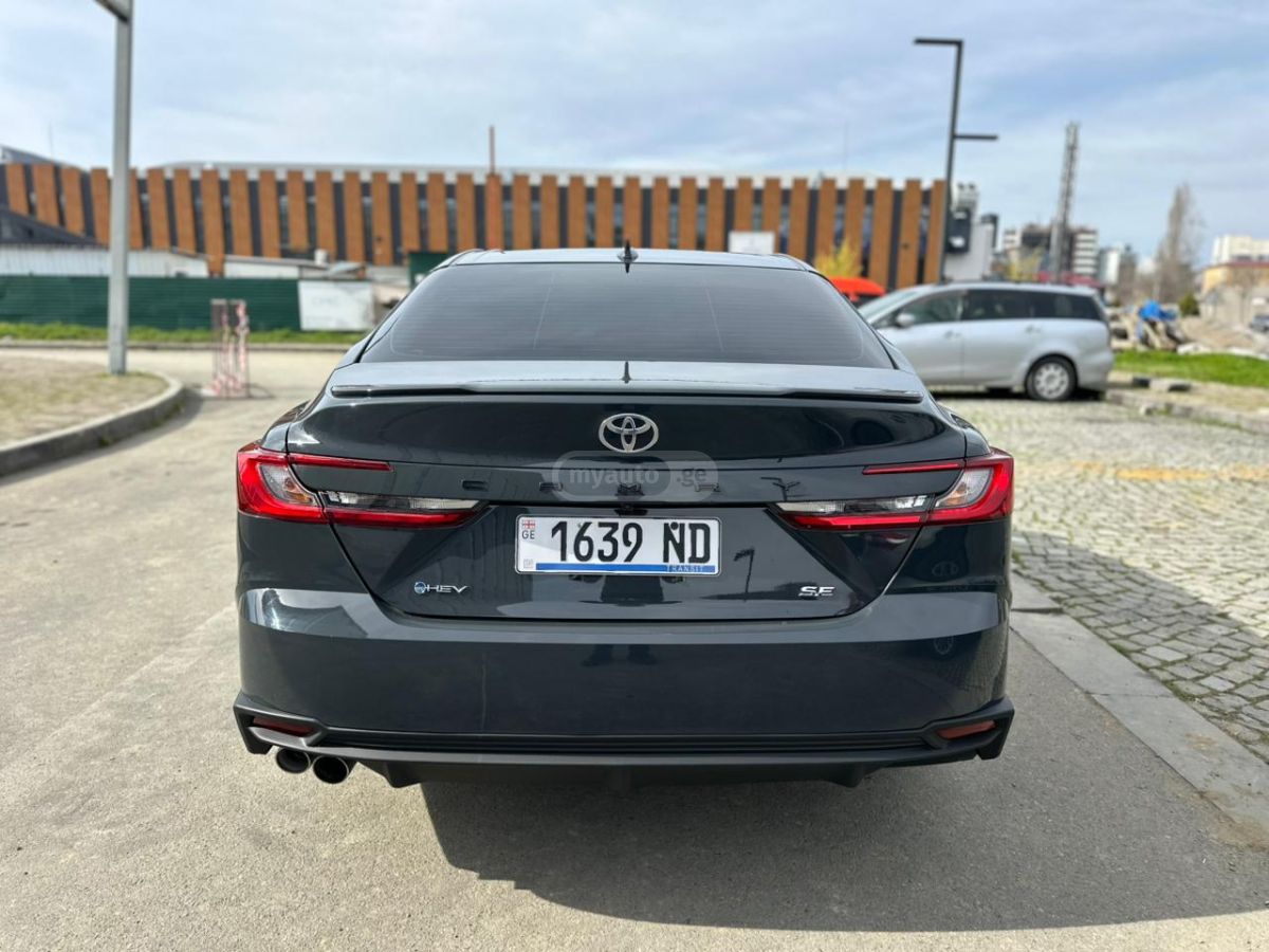 Toyota Camry - фото 8