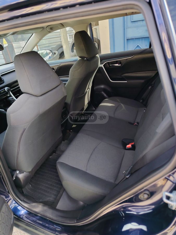 Toyota RAV 4 - фото 10