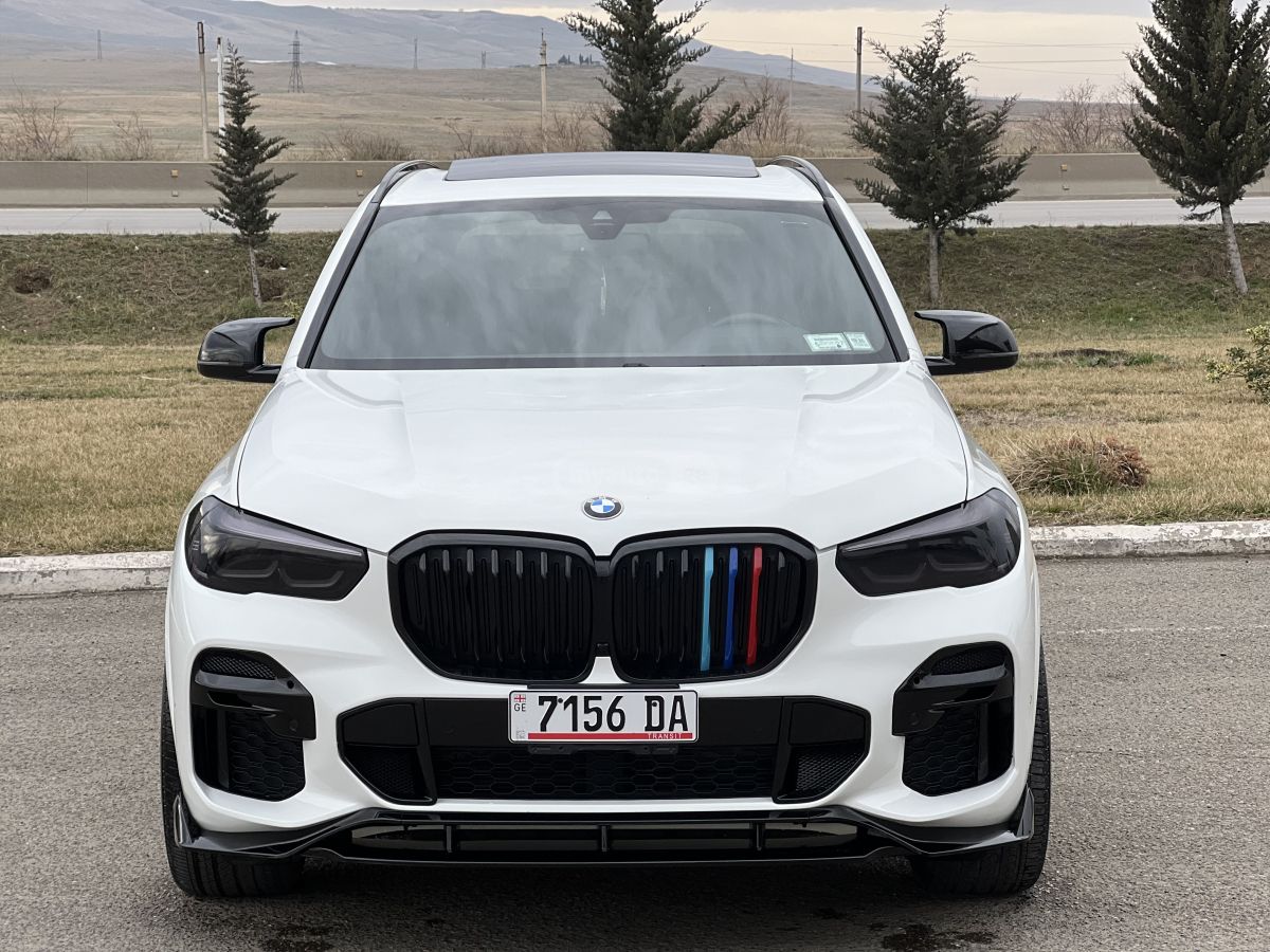 BMW X5 - фото 1