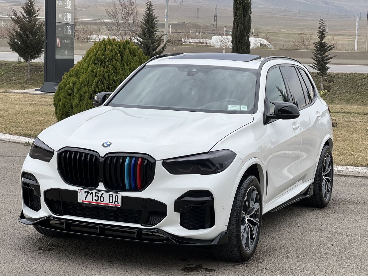 BMW xDrive40i 4dr All-Wheel Drive — миниатюра 3