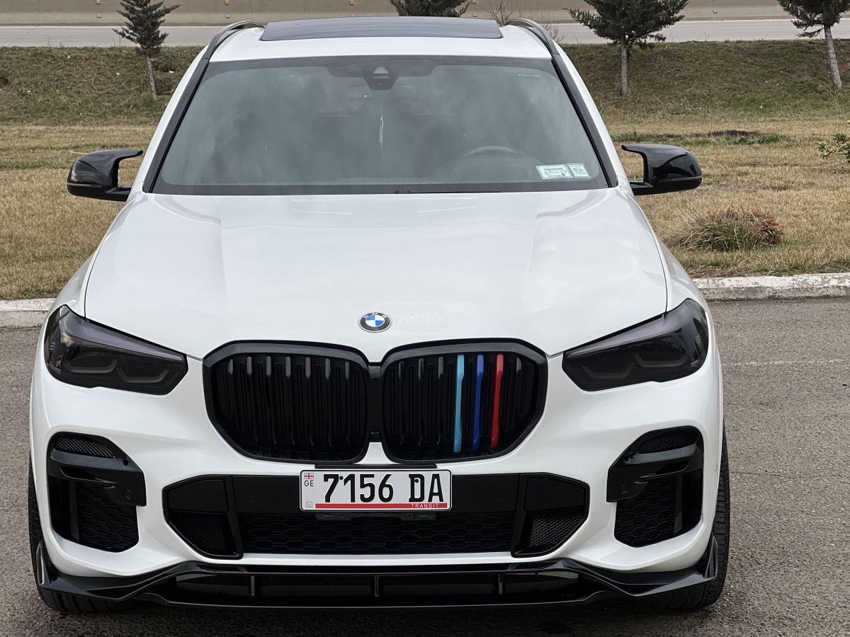 BMW xDrive40i 4dr All-Wheel Drive — миниатюра 6