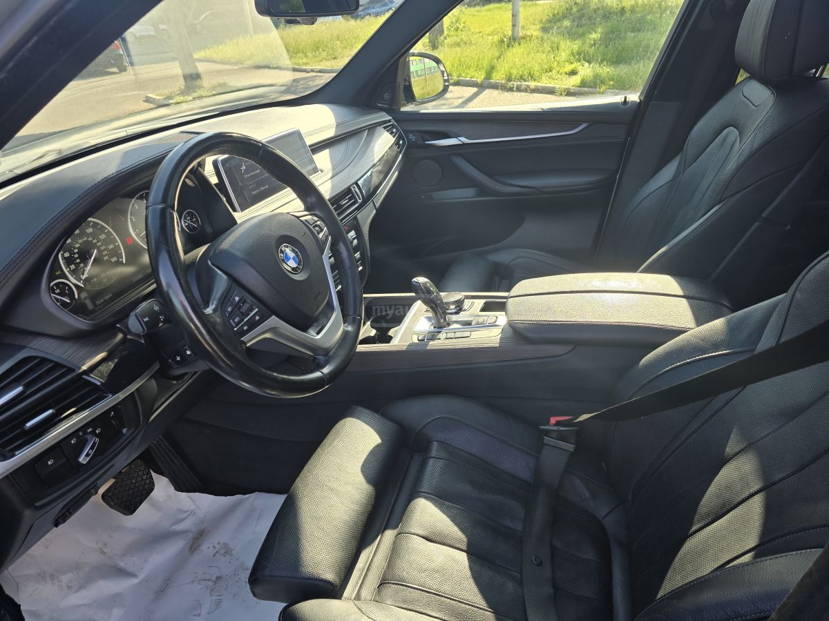 BMW X5 - фото 10