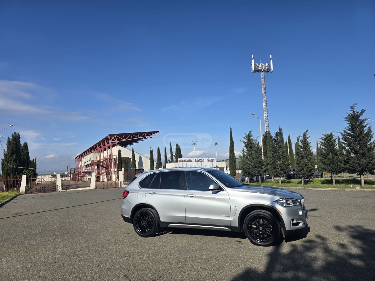 BMW X5 - фото 3