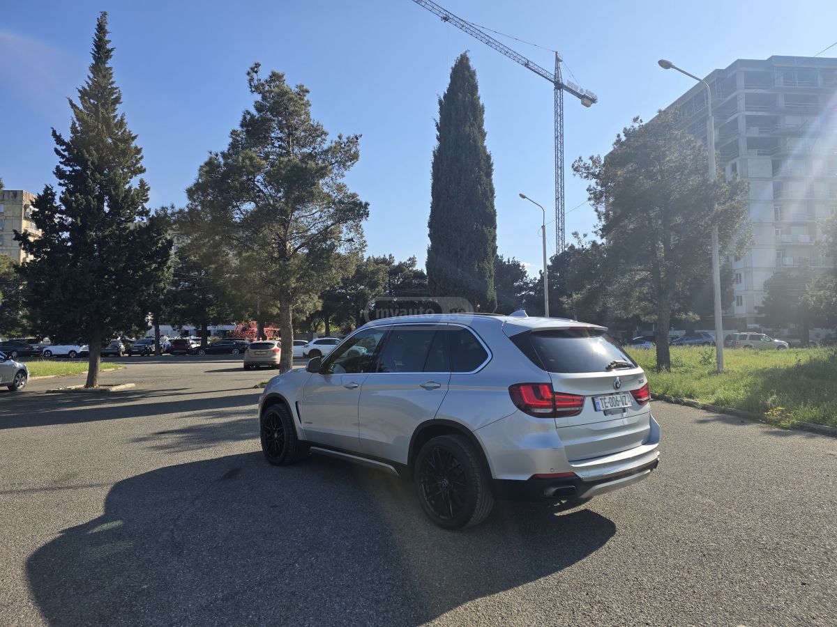 BMW X5 - фото 5