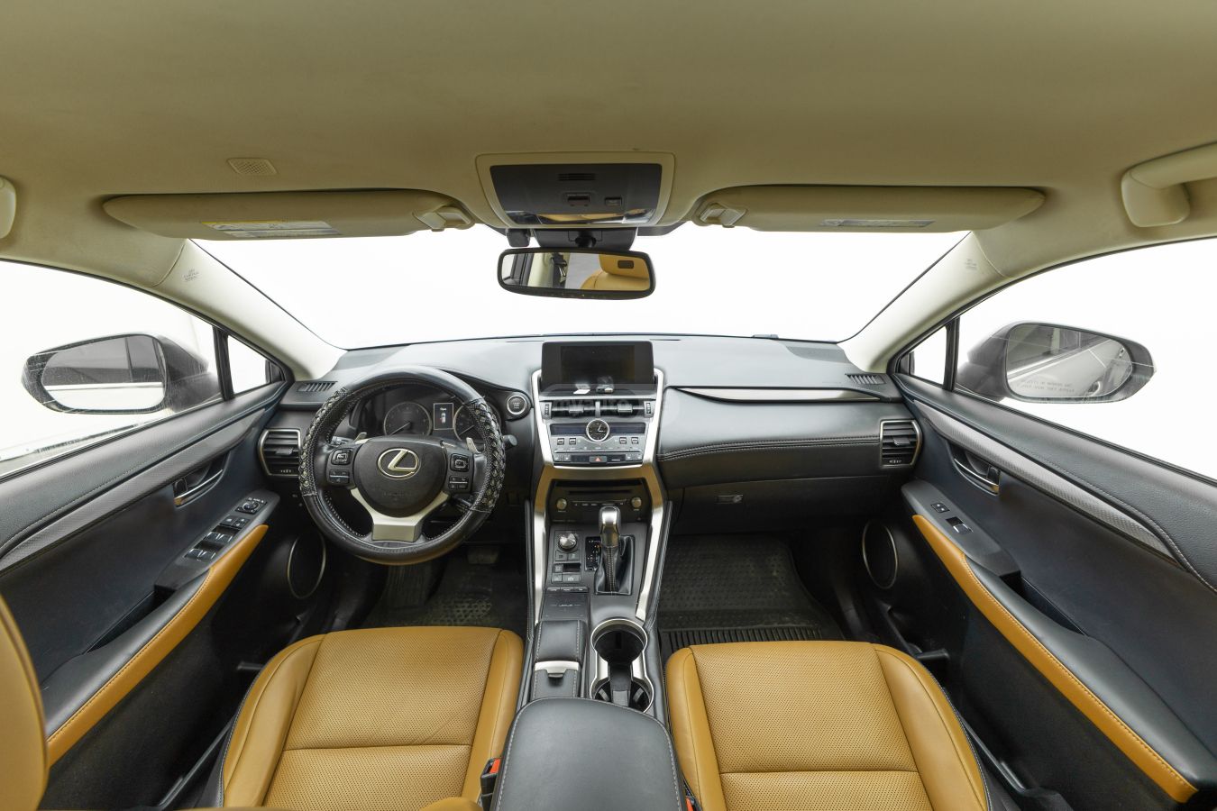 Lexus NX 200 - фото 9